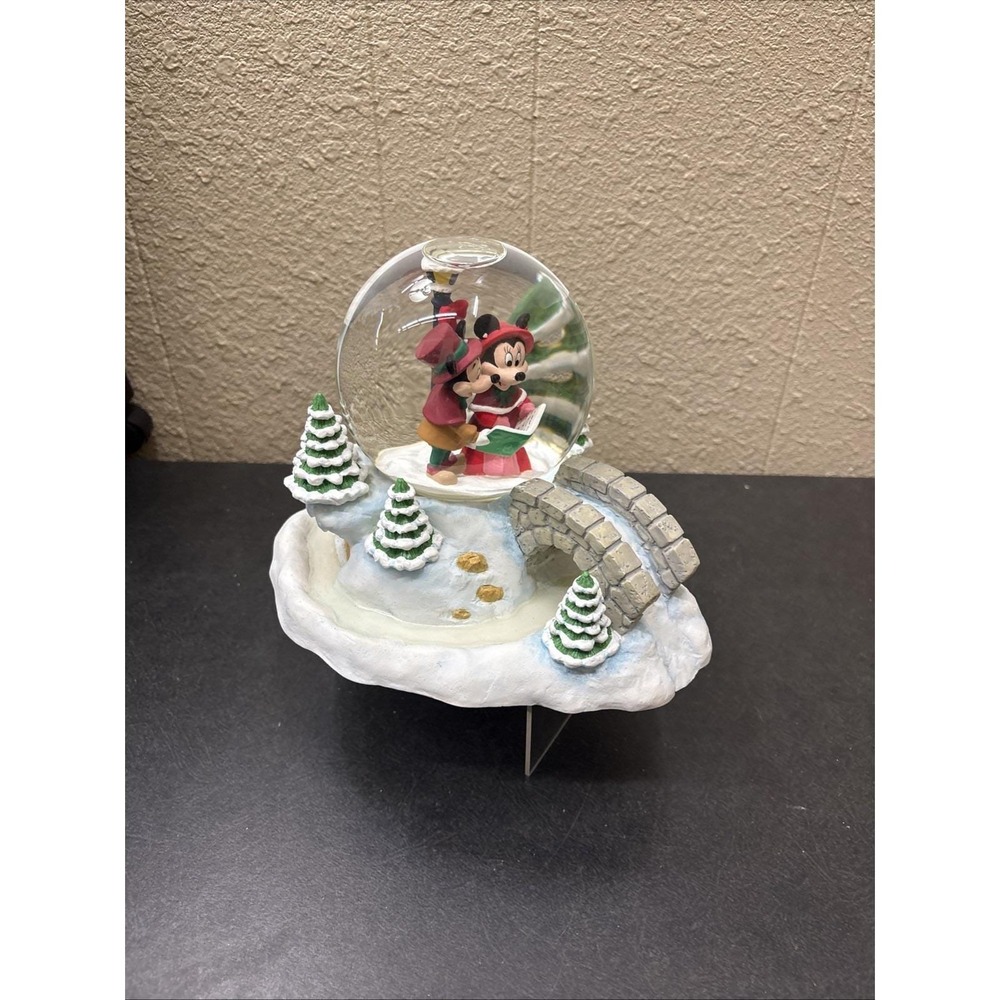 Vtg~Disney~Mickey & Minnie Caroling Snowglobe~We Wish You a Merry Christmas~IOB